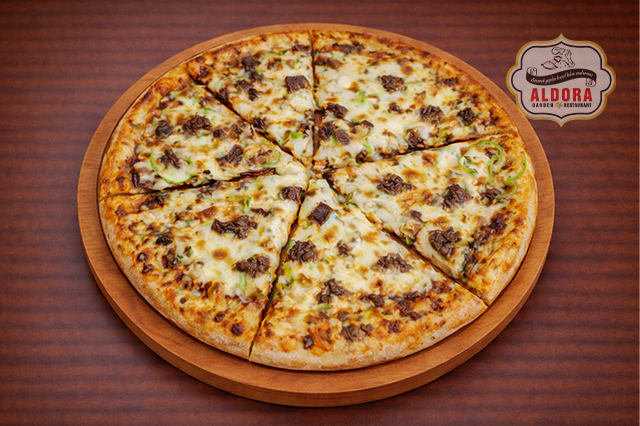 Kavurmalı Pizza