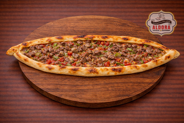 Kuşbaşılı Pide
